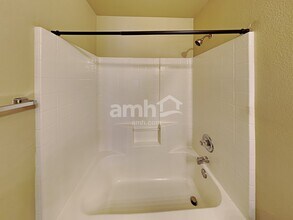 3909 Bayamon St in Las Vegas, NV - Foto de edificio - Building Photo