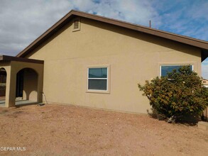 14336 Arabian Ave in El Paso, TX - Building Photo - Building Photo