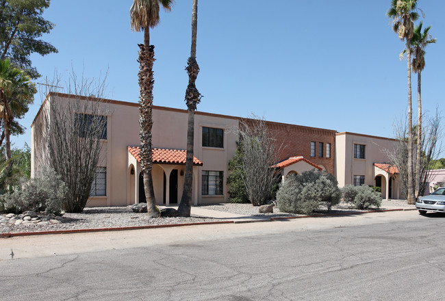 2560-2570 E Mitchell St in Tucson, AZ - Building Photo - Building Photo