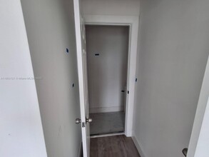 539 SW 7th Ct in Miami, FL - Building Photo - Building Photo