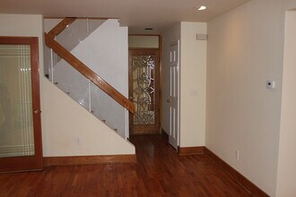 26 Hollis Ln in Croton-on-Hudson, NY - Building Photo - Building Photo