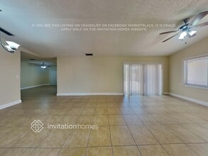 11313 SW 74th St in Miami, FL - Building Photo - Building Photo