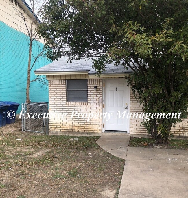 property at 506 Sunset Ln