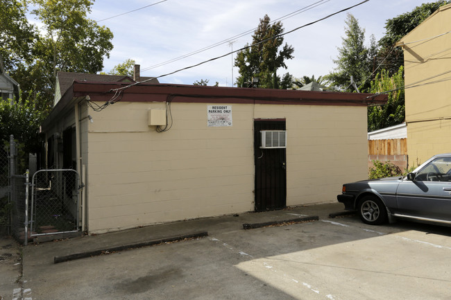 1717 U St in Sacramento, CA - Building Photo - Building Photo