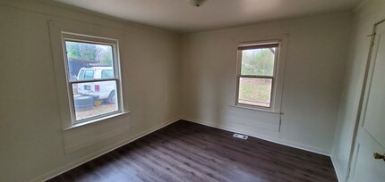 206 Charles St in Greensboro, NC - Foto de edificio - Building Photo