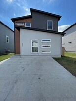 881 Massachusetts Ave in Bentonville, AR - Building Photo