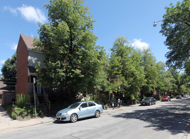 358-380 Melita Cres in Toronto, ON - Building Photo - Primary Photo