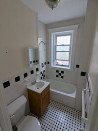 378 Riverway, Unit 21 in Boston, MA - Building Photo - Building Photo