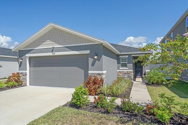 9018 Sandy Bluffs Circle in Parrish, FL - Building Photo - Building Photo