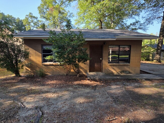 property at 2607 W 25th Ave