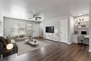 Town Square Apartments in Bentonville, AR - Building Photo