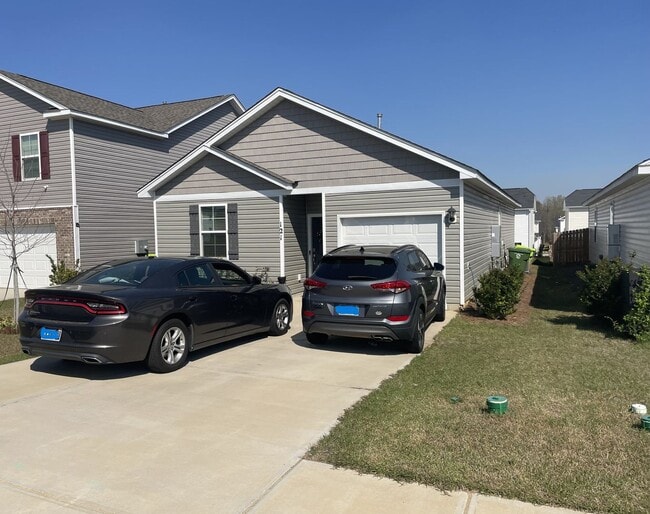 121 Hunters Branch Dr in Hopkins, SC - Building Photo - Building Photo