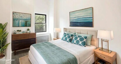 11 Abingdon Square in New York, NY - Foto de edificio - Building Photo