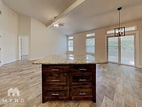 21503 Pershing Ave in Lago Vista, TX - Building Photo - Building Photo