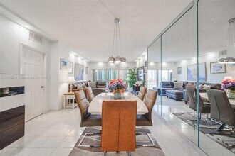 1985 S Ocean Dr, Unit 11M in Hallandale Beach, FL - Building Photo - Building Photo