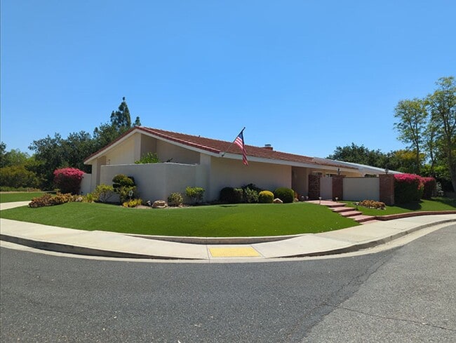 property at 4304 Park Corona
