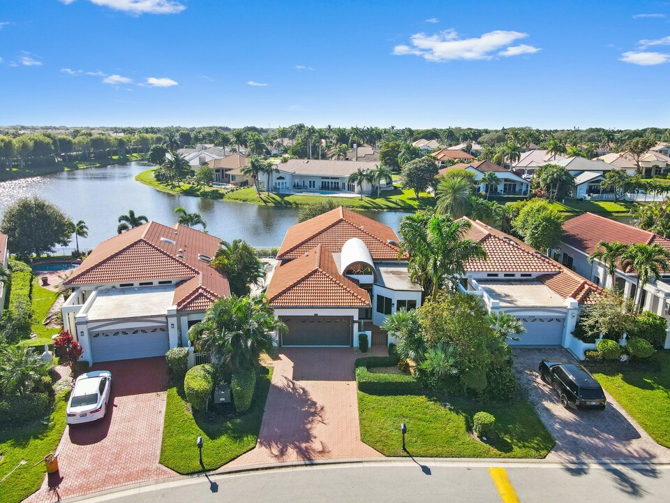 17272 Hampton Blvd in Boca Raton, FL - Foto de edificio