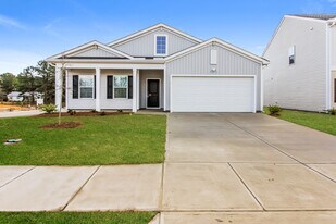 6407 Lovely Xing in Leland, NC - Building Photo