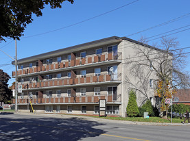 Valley View Apartments in Hamilton, ON - Building Photo - Building Photo