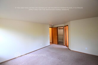 32724 17th Ave SW in Federal Way, WA - Building Photo - Building Photo
