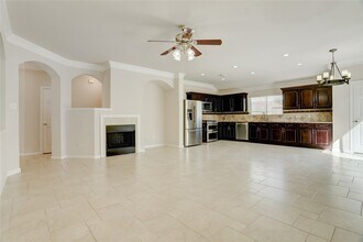 5503 Gatesprings Ln in Sugar Land, TX - Building Photo - Building Photo