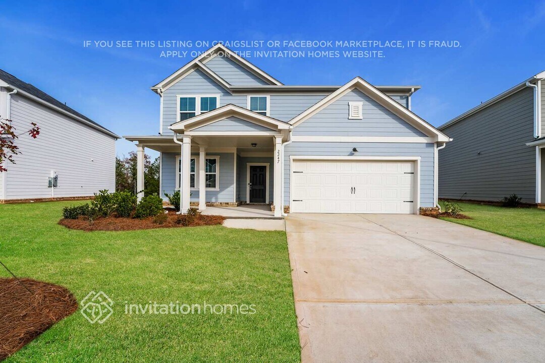 2247 Blackbird Cir in Covington, GA - Building Photo