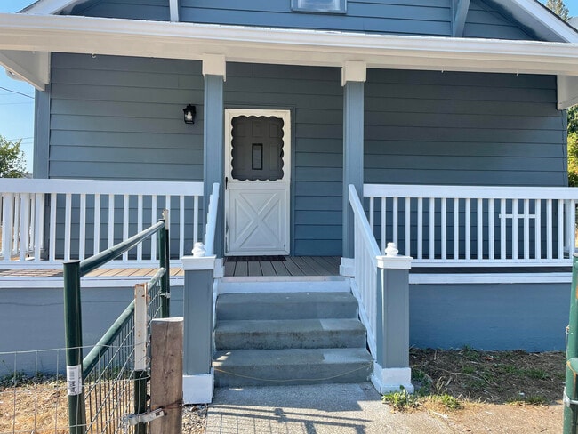 property at 219 2nd Ave NE
