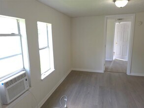 2204 State Hwy 3 in Dickinson, TX - Building Photo - Building Photo