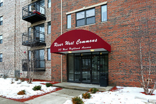 River West Commons Apartments