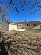 904 Nichols Rd in Monona, WI - Building Photo - Building Photo