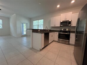 30813 Veridian Wy in Wesley Chapel, FL - Building Photo - Building Photo