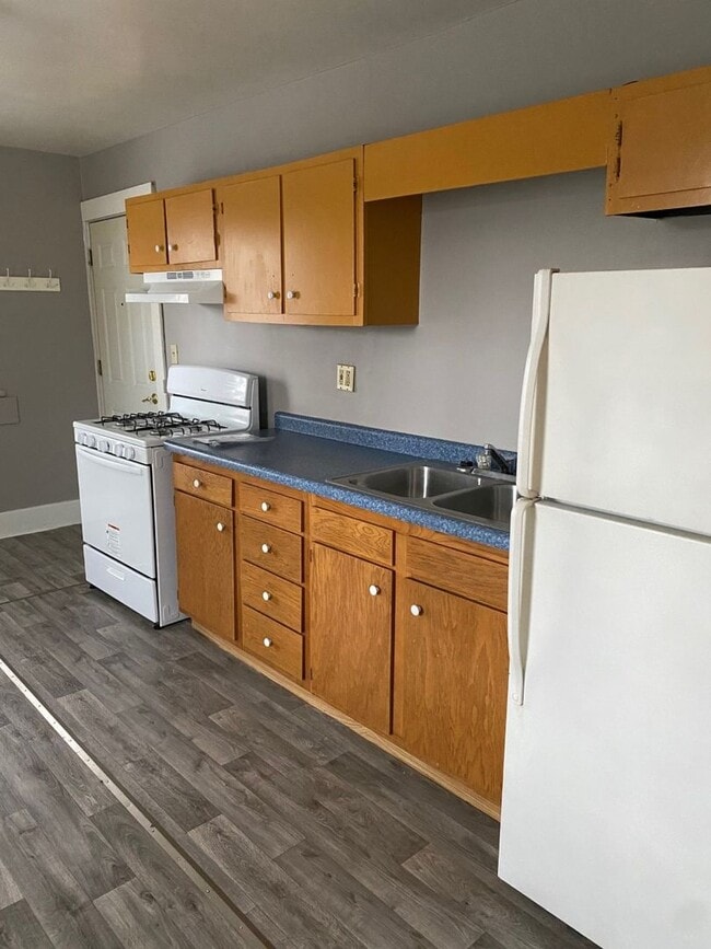 301 W Eureka St in Champaign, IL - Building Photo - Building Photo