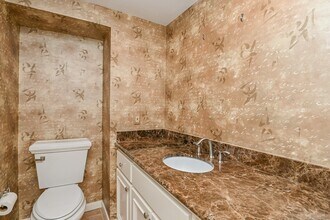 294 Sugar Berry Cir in Houston, TX - Building Photo - Building Photo