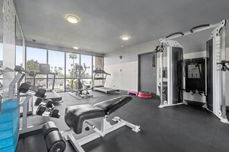 Lafayette Place in Los Angeles, CA - Building Photo - Building Photo