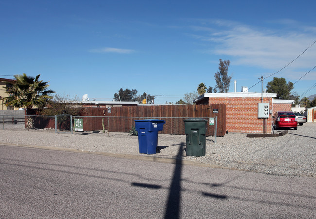 3431 E Cody Ave in Tucson, AZ - Foto de edificio - Building Photo