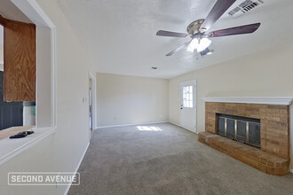 912 NW 102nd St in Oklahoma City, OK - Building Photo - Building Photo