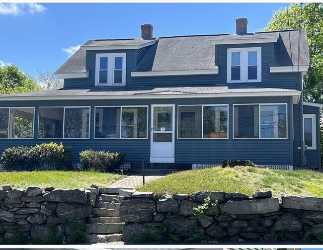 44 Maple St Rentals in Millbury, MA
