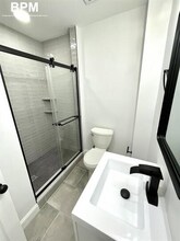 233 Bennington St, Unit 2 in Boston, MA - Foto de edificio - Building Photo