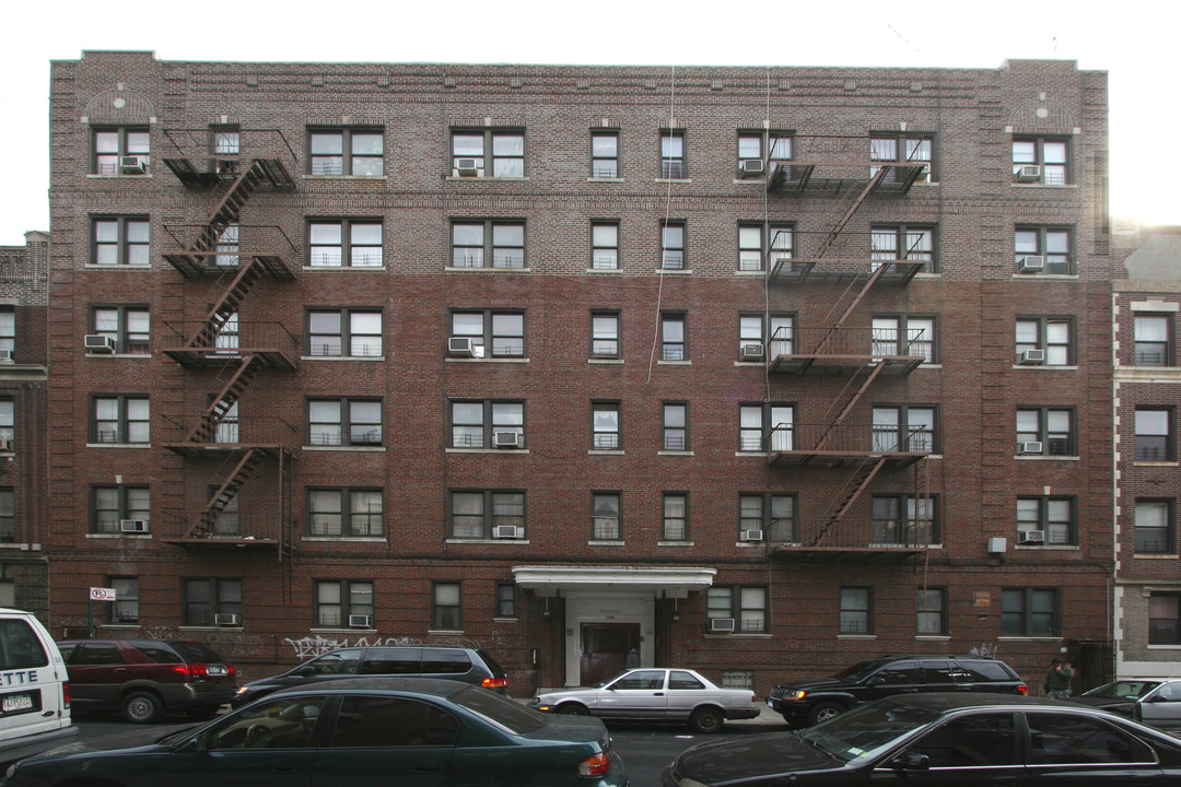 Kirkwood Apartments in Brooklyn, NY - Foto de edificio