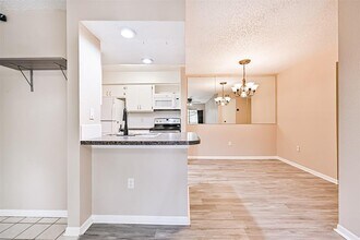 260 El Dorado Blvd in Webster, TX - Building Photo - Building Photo