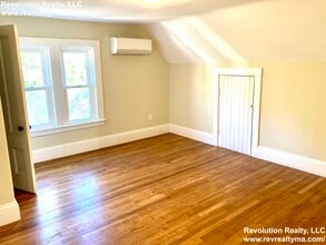 63 Hudson St, Unit 2 in Somerville, MA - Building Photo - Building Photo