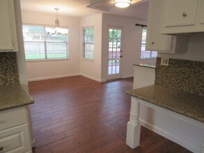 17318 Edsall Dr in Spring, TX - Building Photo - Building Photo