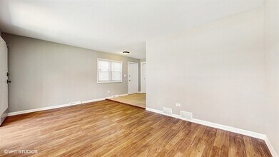 309 W 109th Pl in Chicago, IL - Building Photo - Building Photo