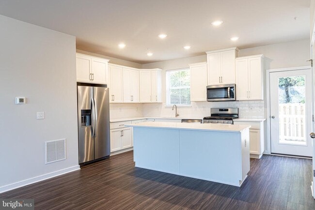 property at 113 Four Leaf Dr