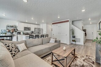 3878 W 930 N in Lehi, UT - Building Photo - Building Photo