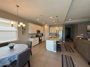 3916 King Edwards St in Ft. Myers, FL - Building Photo - Building Photo