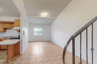 3519 Oasis Dr in El Paso, TX - Building Photo - Building Photo