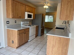 13844 W Lundberg St in Surprise, AZ - Building Photo - Building Photo