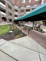 111 Woodland Ave in Lexington, KY - Building Photo