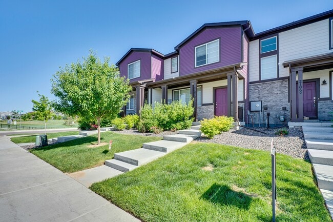 21072 E 60th Ave in Aurora, CO - Building Photo - Building Photo